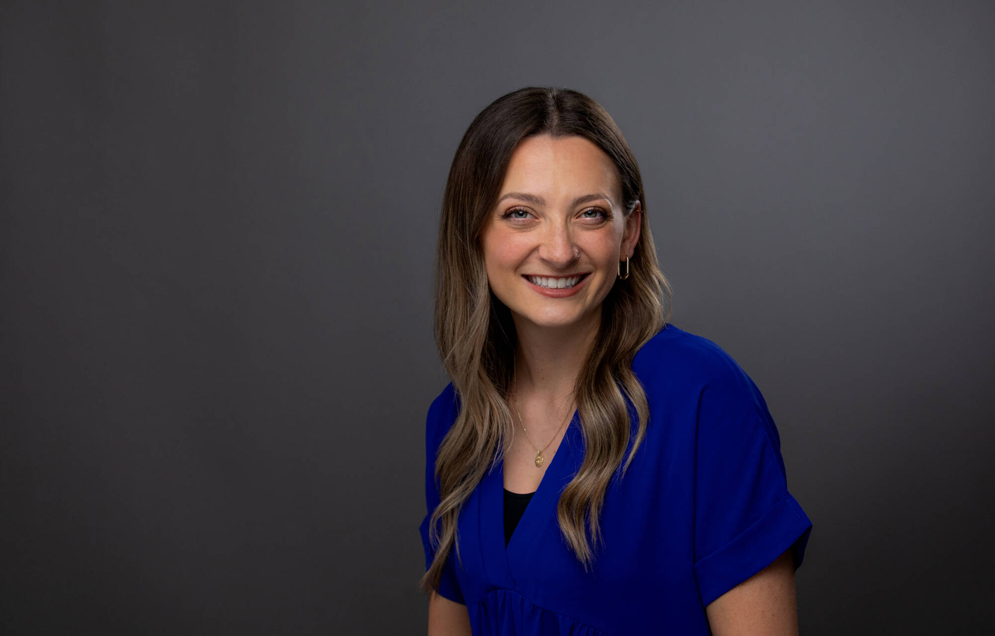 Sarah Dudinetz studio portrait